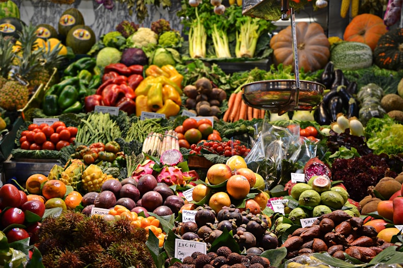 ตลาดทรัพย์สินส่วนพระมหากษัตริย์ (ตลาดสดเมืองแปดริ้ว)